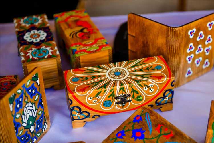 traditional Ottoman Edirnekari box decoration