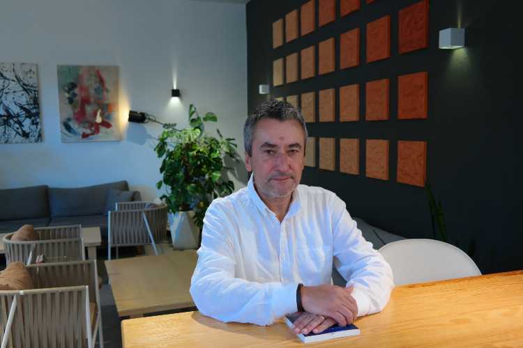 HAKAN ÖZAYDINLIK