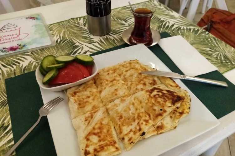 KOMŞU DÜŞLER KAFE PASTANE EDİRNE 4