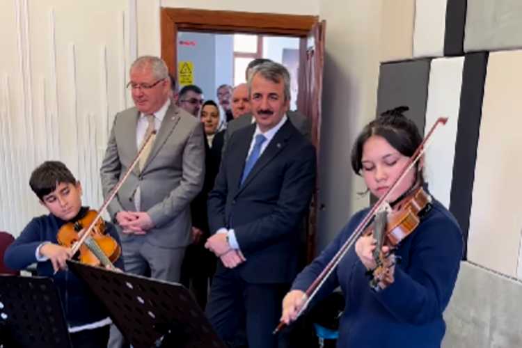 VALİ SEZER MÜZİK AKADEMİSİ