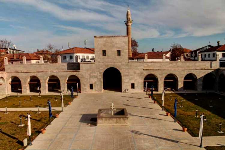 SİLAHTAR MUSTAFA PAŞA KERVANSARAYI MALATYA