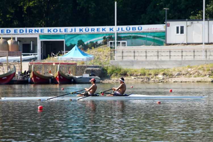 ROWING IN EDIRNE 220625