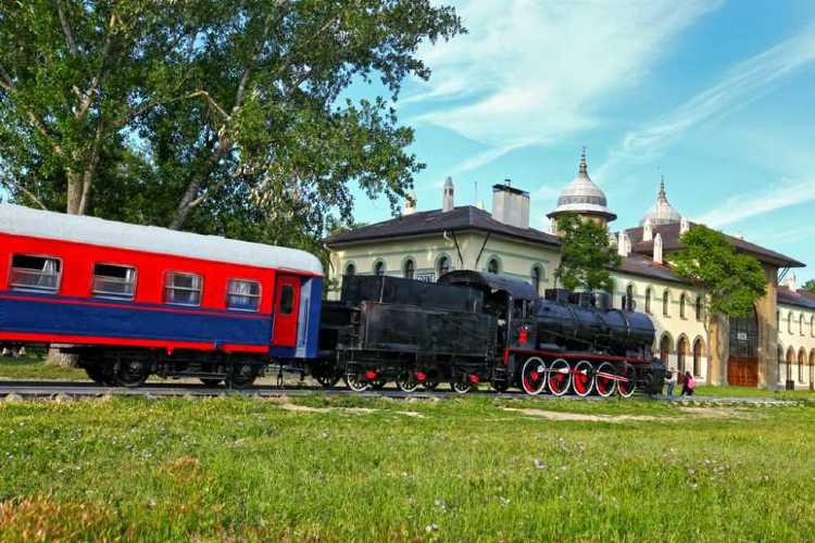 KARAĞAÇ TREN GARI