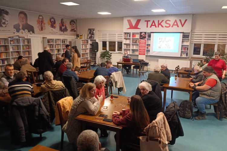 Edirne Taksav Salonunda Umut Doğan Bir Sunum Yapıyor