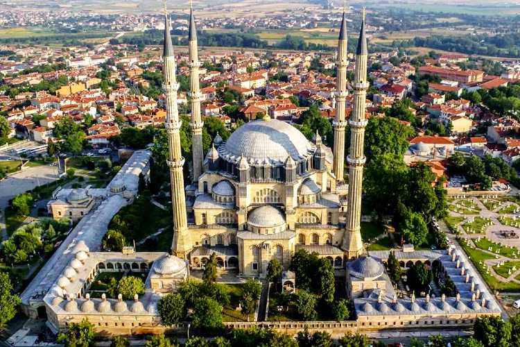 Day trip from Istanbul to Edirne with Selimiye Mosque