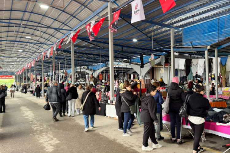 Interior view of Balkan Pazarı in Edirne with market stalls and shoppers