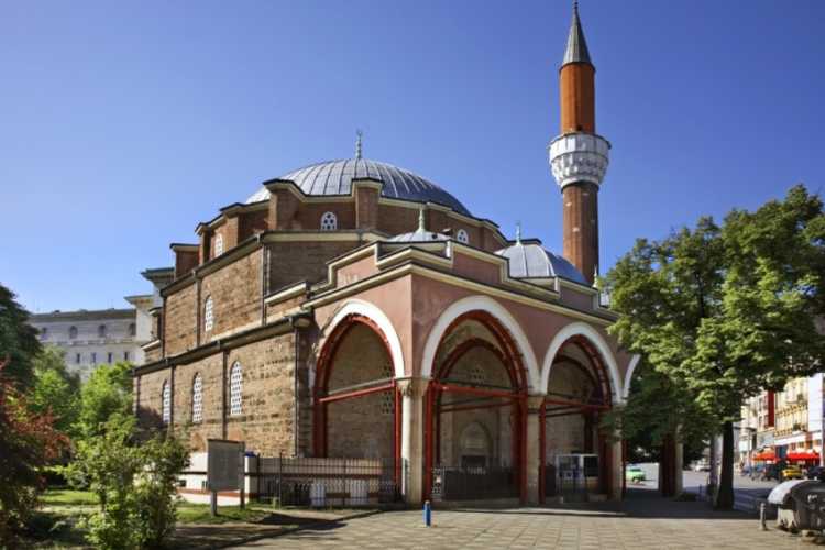 Banyabaşı Mosque in central Sofia, Bulgaria, an Ottoman-era mosque built in 1566 during the reign of the Ottoman Empire.
