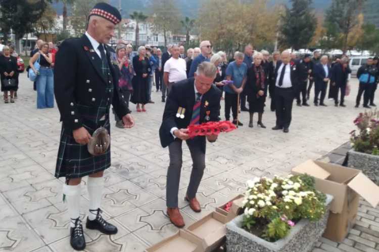English residents in Fethiye commemorate Mustafa Kemal Atatürk at a ceremony